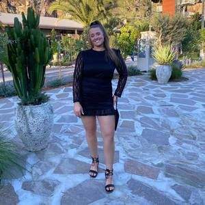 Meet your Posher, Christie